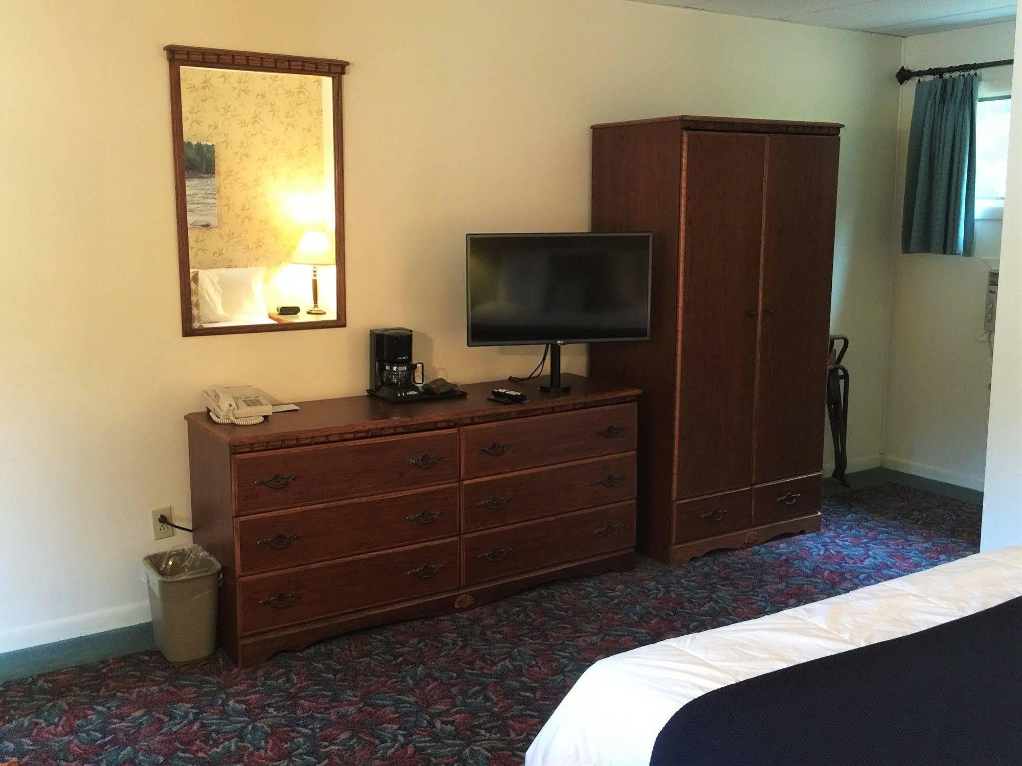 Cedar Motor Inn Marquette Luaran gambar