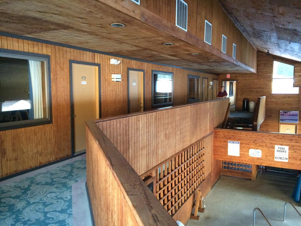 Cedar Motor Inn Marquette Luaran gambar