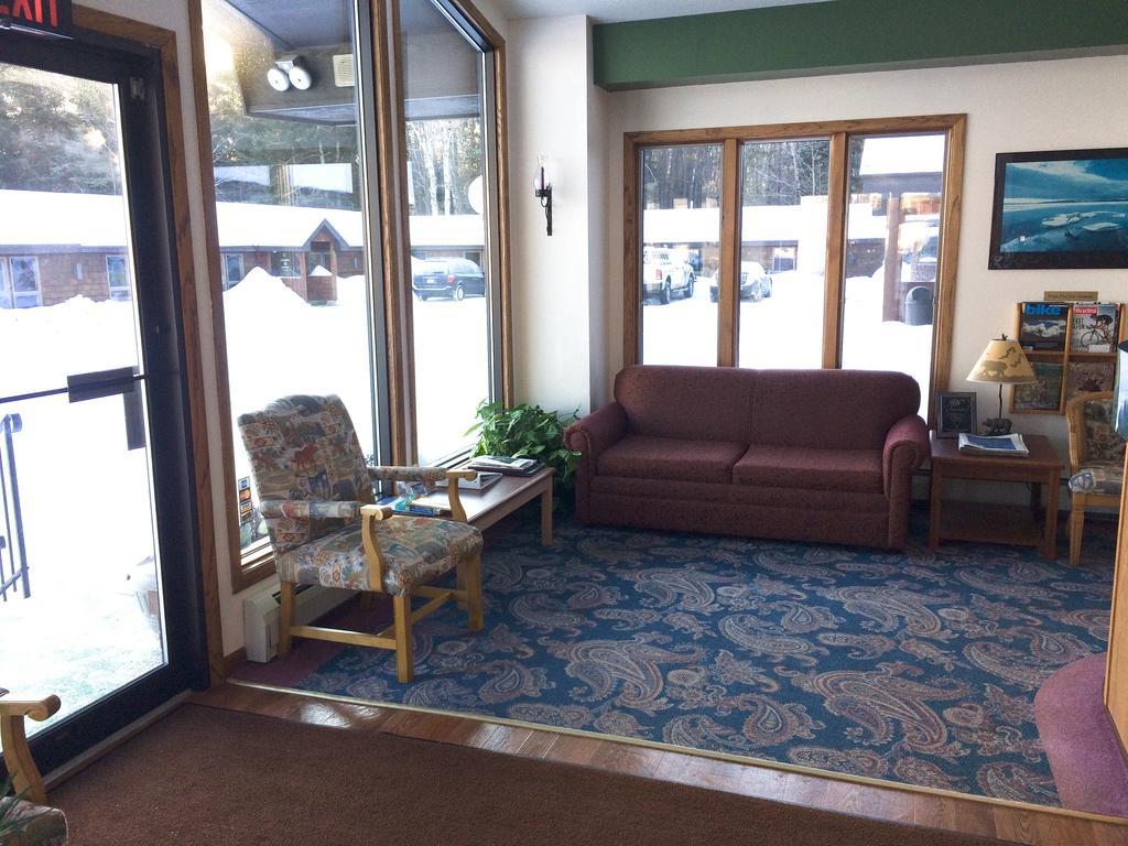 Cedar Motor Inn Marquette Luaran gambar