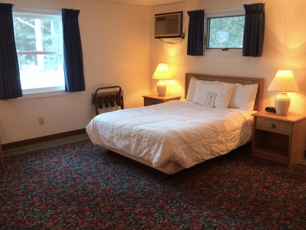 Cedar Motor Inn Marquette Bilik gambar