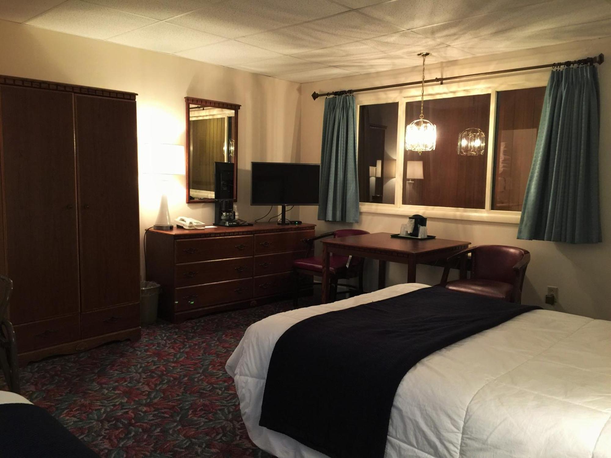 Cedar Motor Inn Marquette Bilik gambar