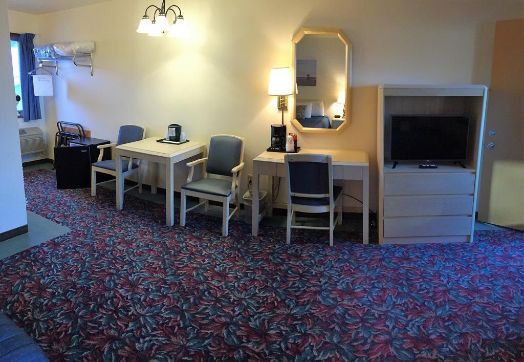 Cedar Motor Inn Marquette Luaran gambar